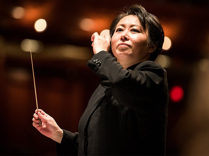 Xian Zhang conducting